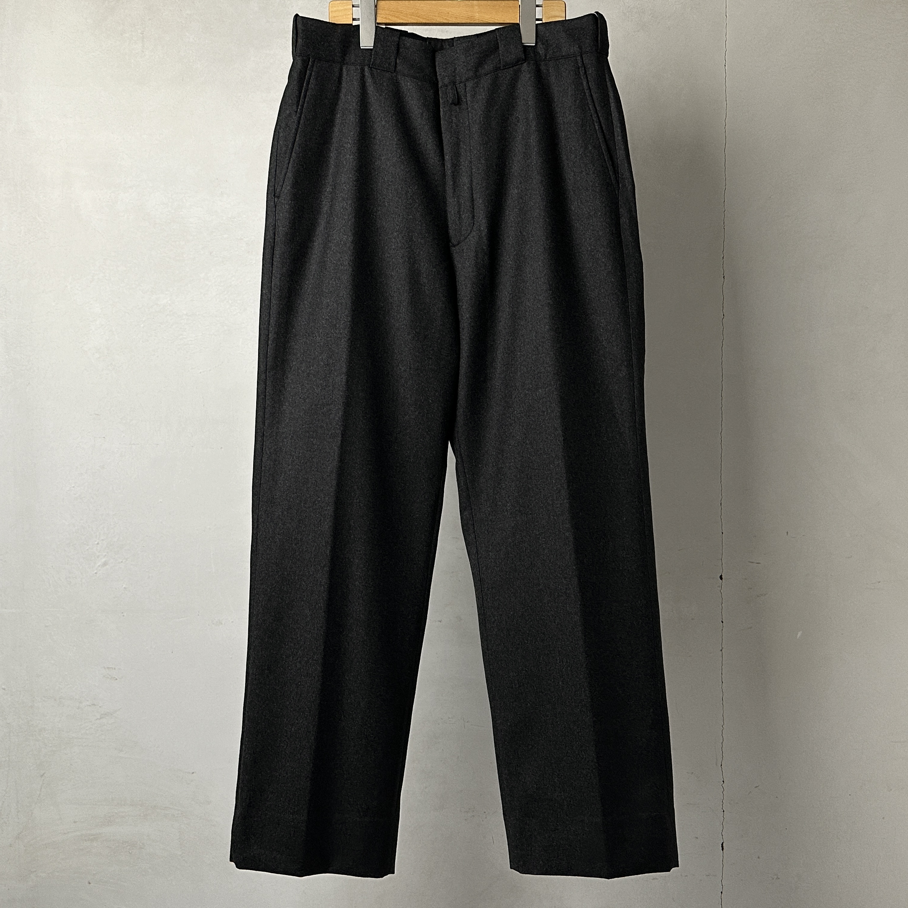 パンツ COMOLI WOOL FLANNEL PANTS 0924131510_66f23cce50ee3.jpg